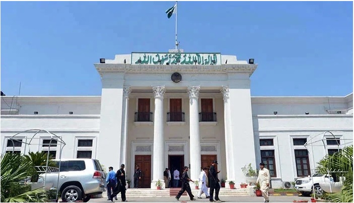 KP govt issues offer letters to 18 VCs after court pressure.