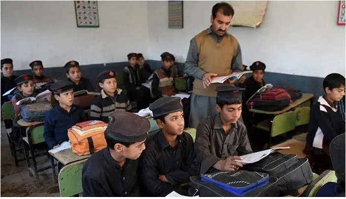 South Waziristan adopts digital attendance for teachers